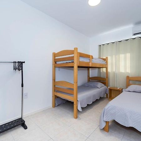 Apartamento Duplex Em 4 Ilhas Бомбиняс Екстериор снимка